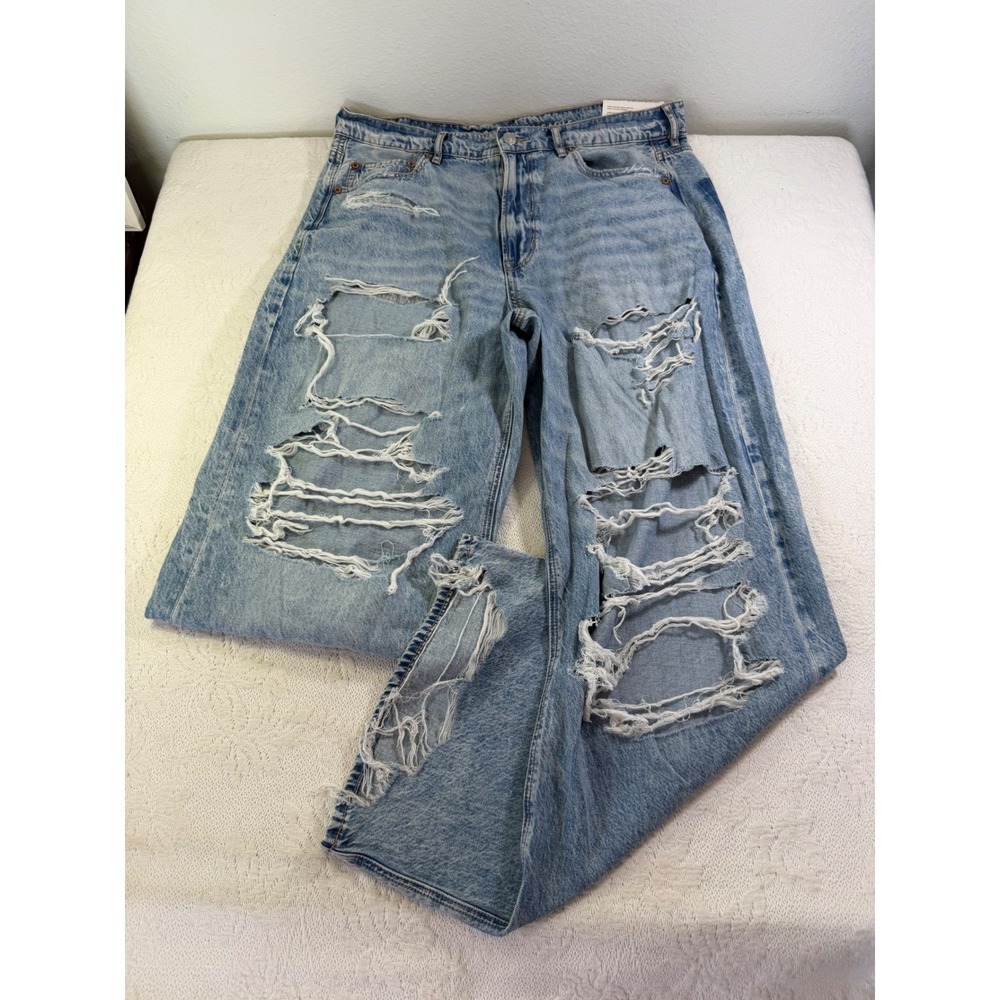 American Eagle Super High-Rise Baggy Wide Leg Distressed Jeans 12 Short 31W